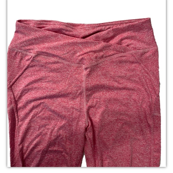 NWOT Unbranded legging with rouched back - Picture 2 of 5